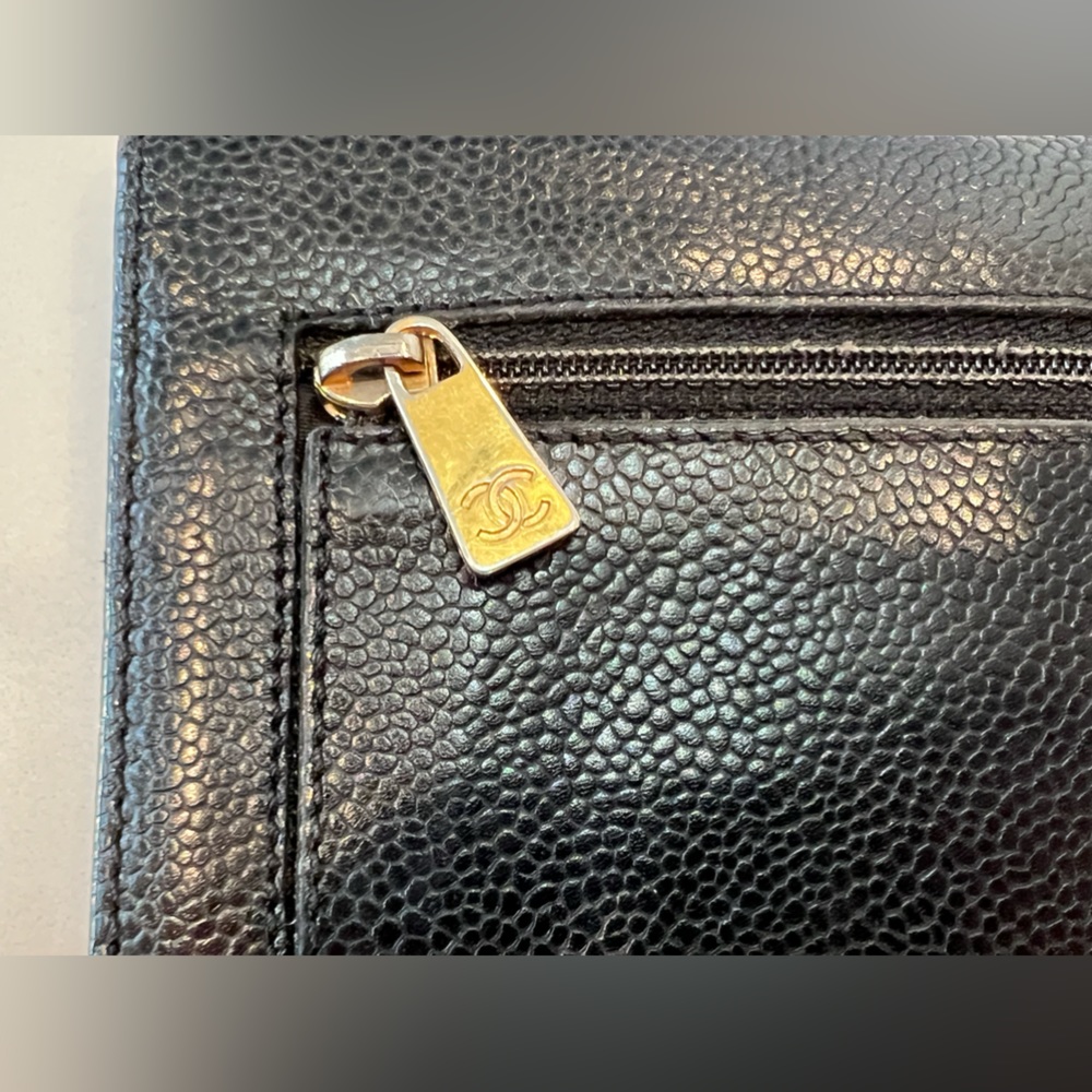 CHANEL CC Logo Trifold Wallet Purse Caviar Skin Leather Black - Picture 4 of 7